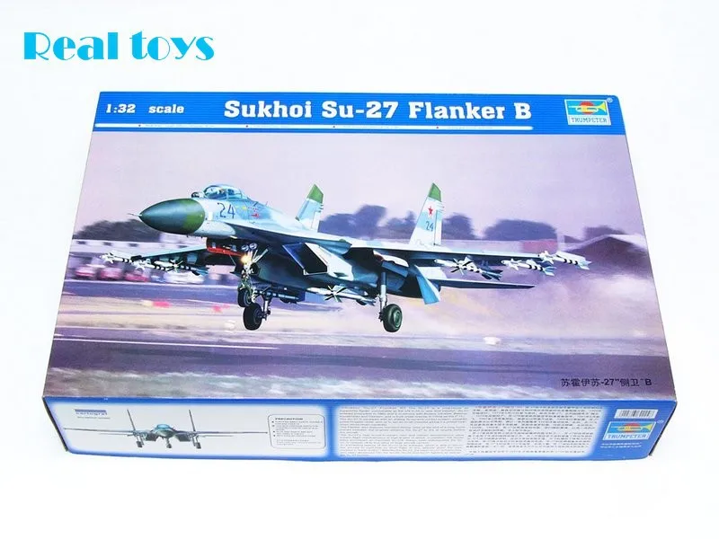 Trumpeter 02224 1/32 Sukhoi Su-27 Фланкер B
