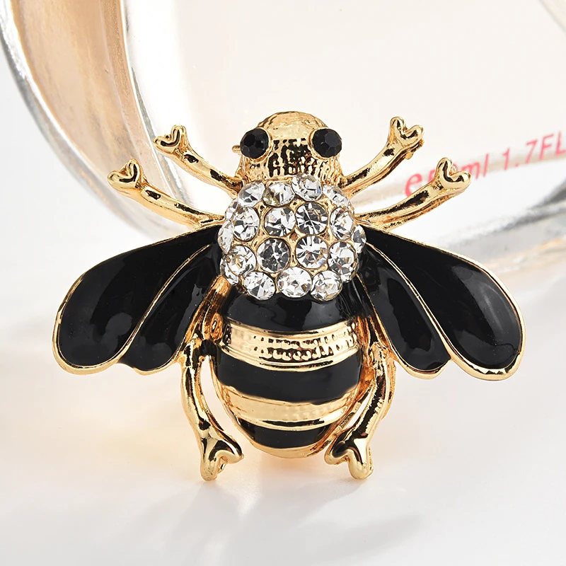 A bee 3
