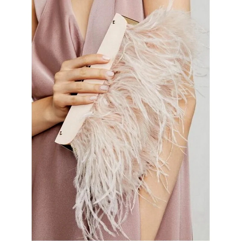 

Metal Frame Bag Ostrich Feather Clutches Luxury Lady Winter Clip Bag Black Pink Hand Purse Party Box Bags Small Mini Evenig Bag
