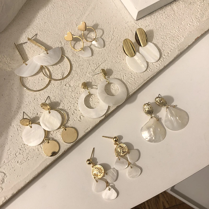 

HUANZHI 2019 Korean New Gold Metal geometric Round Circle Square Love Heart Shell Drop Earrings for Women Girl Party Jewelry