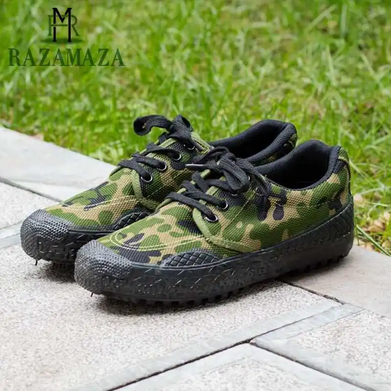 

RAZAMAZA Size 38-45 Men'S vulcanized Shoes Military Training Shoes Men Camouflage Lace Up Flats Rubber Sneaker Cloth Footwear
