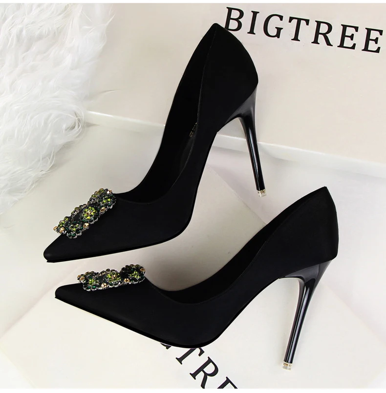 Women's Pumps Shoe Office Lady Slip-On Red Women Shoes Hgh Heel Sandals Crystal Luxury Brand Shoes Women 2018 High Heels Party   (11)