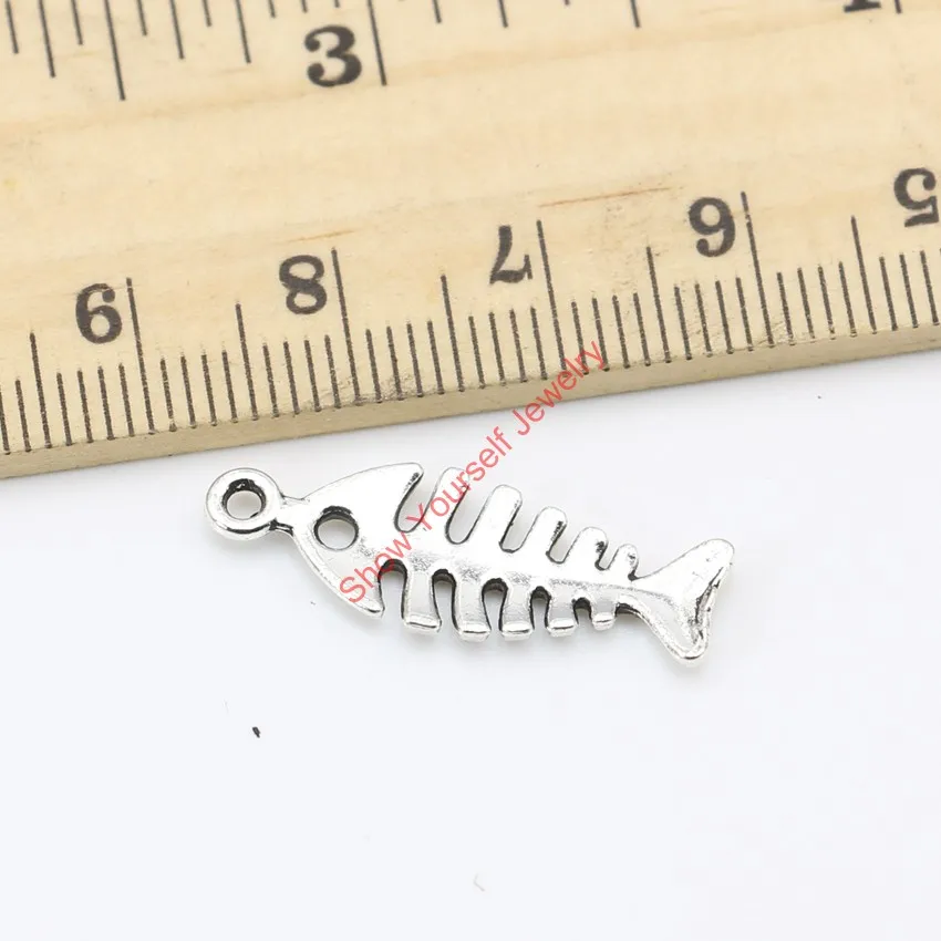 6 ANTIQUE SILVER PLATED BE YOURSELF MESSAGE CHARMS
