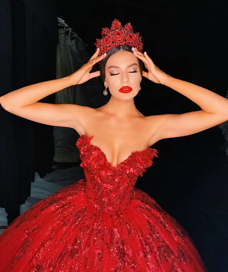 350$ red wedding dress (2)