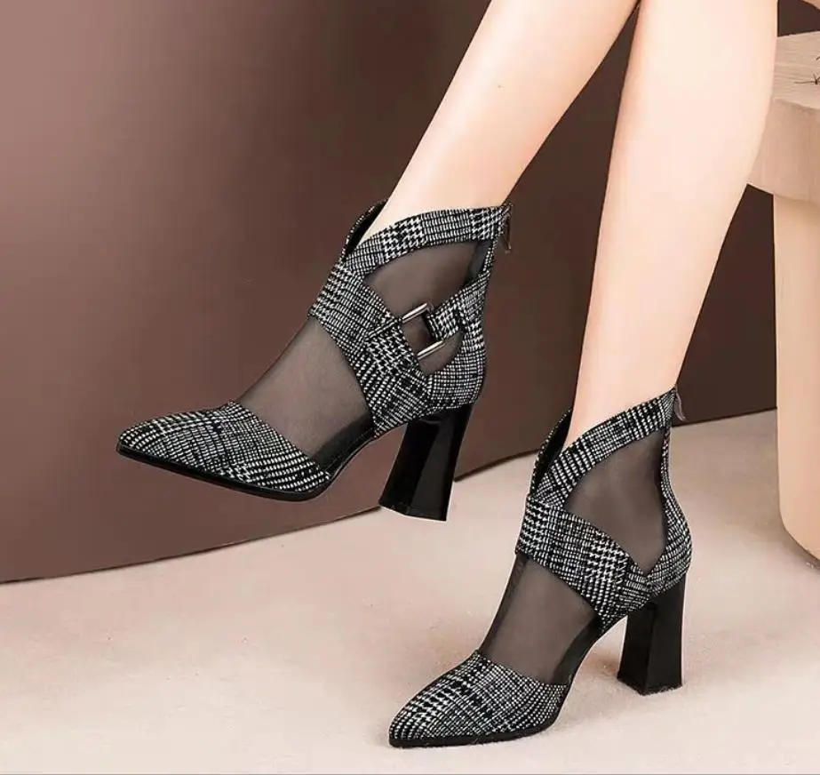 netted heels