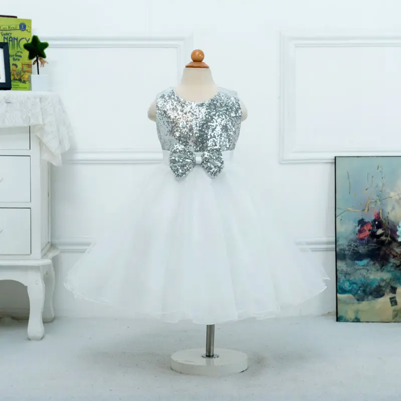 

White Puffy Flower Girl Dresses 2018 Sequined Bow Communion Dresses Pageant Dresses For Little Girls