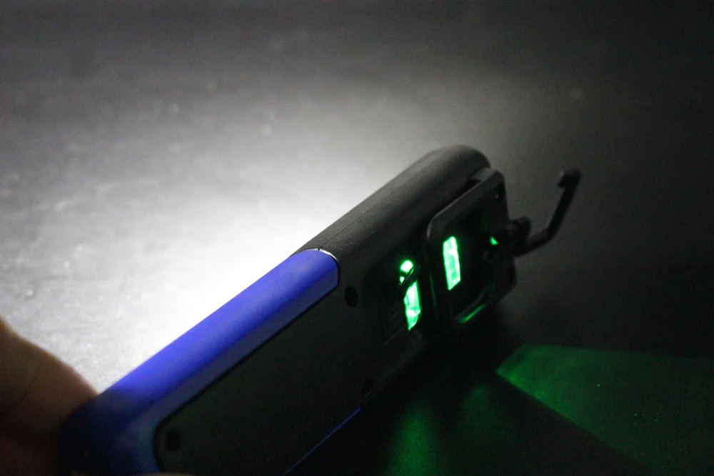 Мощный портативный заряжаемый от USB Магнитный фонарик Рабочий фонарь встроенный