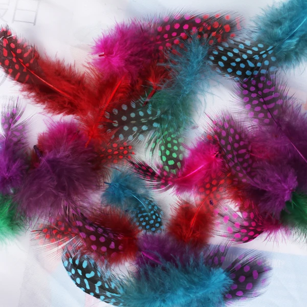 2X 50pcs Colorful Spotted Pretty Guinea Hen Loose Feathers 2.5 -10cm Craft DIY 