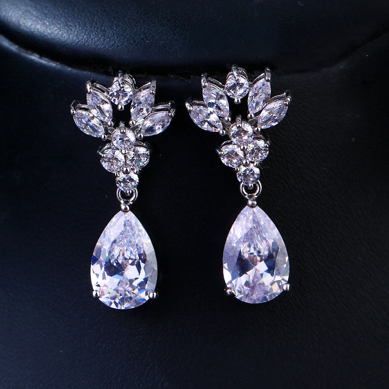 

GMGYQ Romantic Bridal Wedding Accessories Jewelry Beautiful Cubic Earrings With Silvery Color Zircon For Wome
