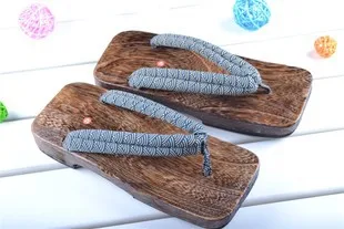Японский для мужчин с подошвой из цельного дерева; тапочки с рисунком "в елочку" деревянные клоги; обувь на Плоском Каблуке деревянные тапочки
