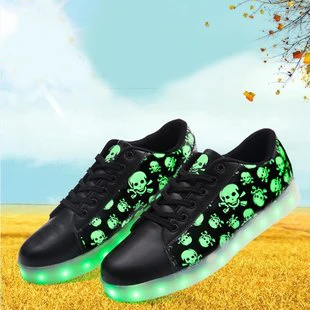 Lumière Sneakers Adulte Crâne Vol Femmes Chaussures Led Pour Phares De Conseil Colorées Lumières Femelle Printemps Plarform AwYXq5F