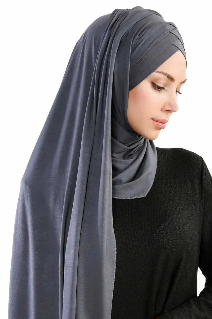 cansu-morkgra-3x-jersey-hijab-sjal-ecardin-200927-4