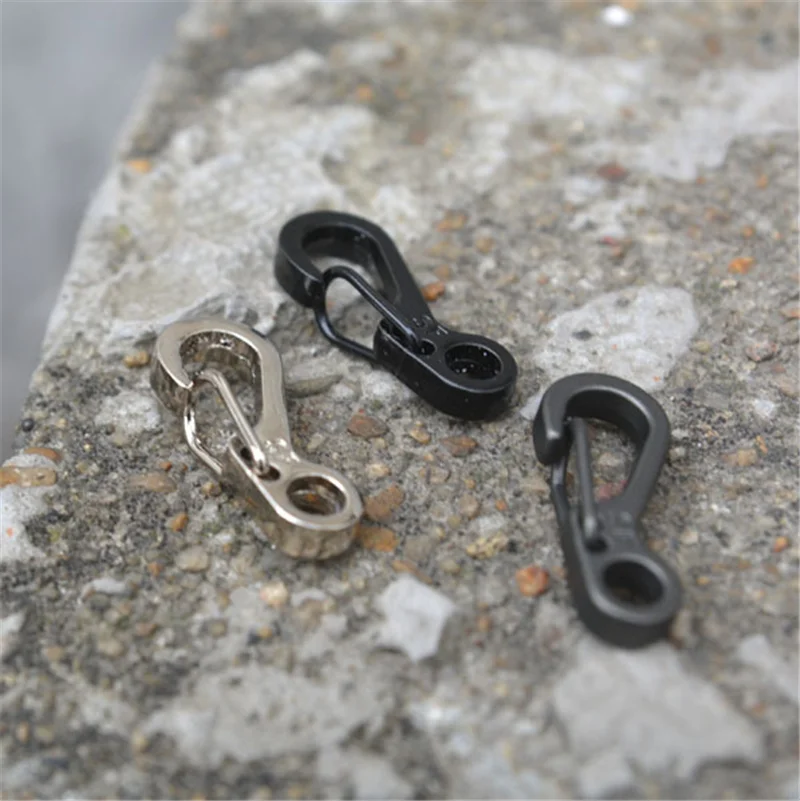 مصغرة SF الربيع على ظهره المشابك تسلق الصخور Carabiners EDC المفاتيح التخييم زجاجة السنانير Paracord أدوات تكتيكية لحفظ الحياة والعتاد أدوات