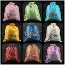 Высокий конец вышивка танцевальная обувь пыли сумки портативный мешочек из ткани для обуви сатиновая скатерть ткань мешок шнурок 30 шт./партия