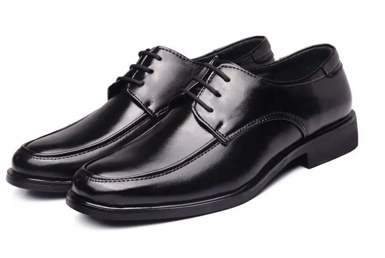 black lace up dress shoes