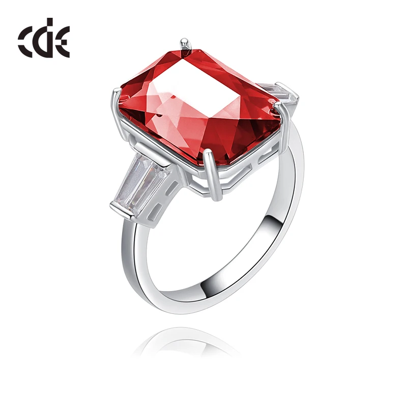 

CDE 925 Sterling Silver Rings For Women Embellished with crystals from Swarovski Square Geometric Finger Wedding Rings Ringen