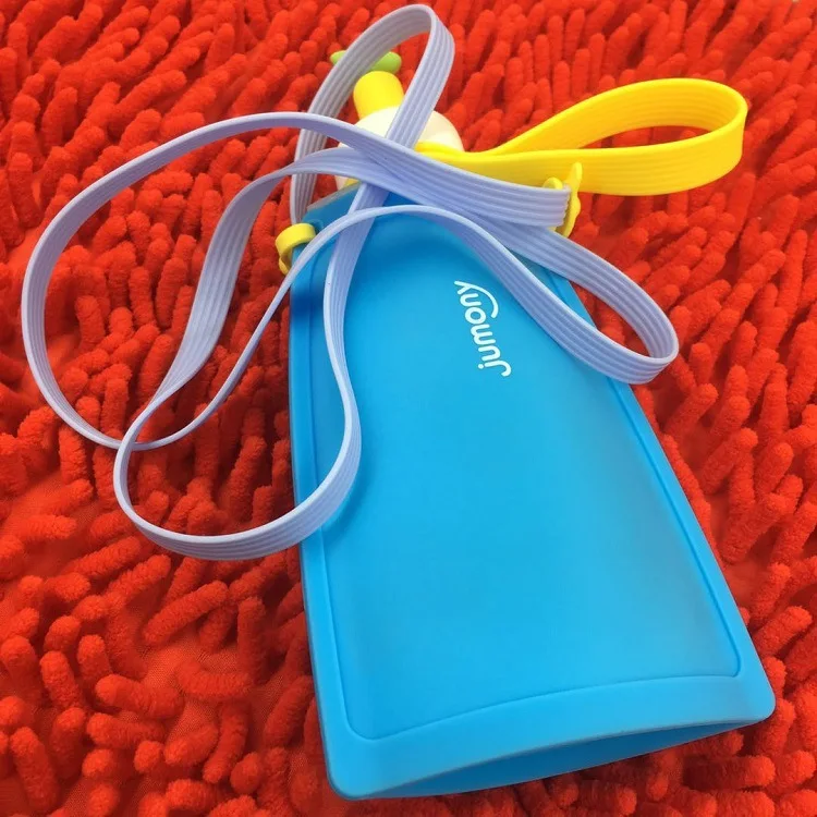 Симпатичный силиконовый чайник складной детский чайник любовь поросенок в форме сердца мягкий чайник открытый портативный бутылка для воды - Цвет: Children blue 300ml
