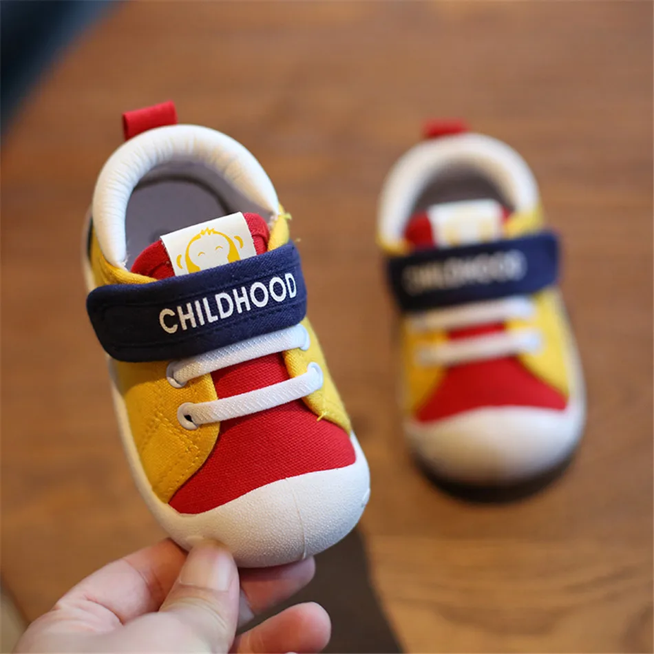 Осенняя обувь для младенцев Повседневная парусиновая обувь для мальчиков и девочек Удобная нескользящая обувь для малышей