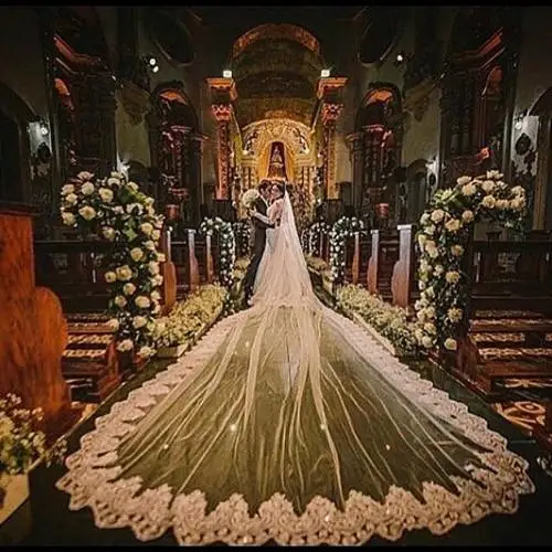 Vintage 5 Meter Lange Kathedraal Wedding Veils Een Tier Bridal Jurken Sluier Kant Applique Tule Met Kam Wit Ivoor Vintage 5 Meter Lange Kathedraal Wedding Veils Een Tier Bridal Jurken Sluier Kant Applique Tule Met Kam Wit Ivoor