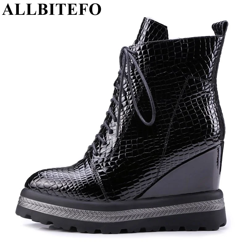 wedge heel motorcycle boots