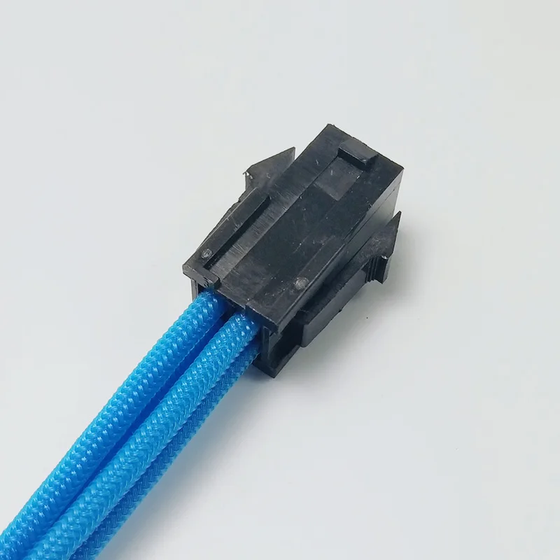 ATX_eps_cpu_4pin_light_blue_sleeve_extension_cable_2