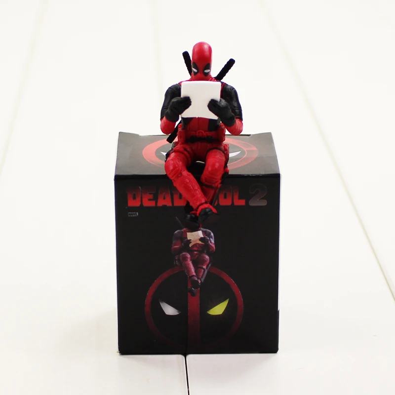 Deadpool 2 Figure Toy Reading Dead Pool Model Doll Justice 6cm