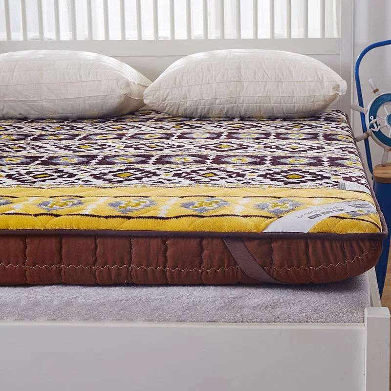 Толстый теплый фланелевый напечатанный матрас 1,5/1,8 м спальный матрас для общежития отель постельные принадлежности новая Топпер стеганая кровать можно настроить