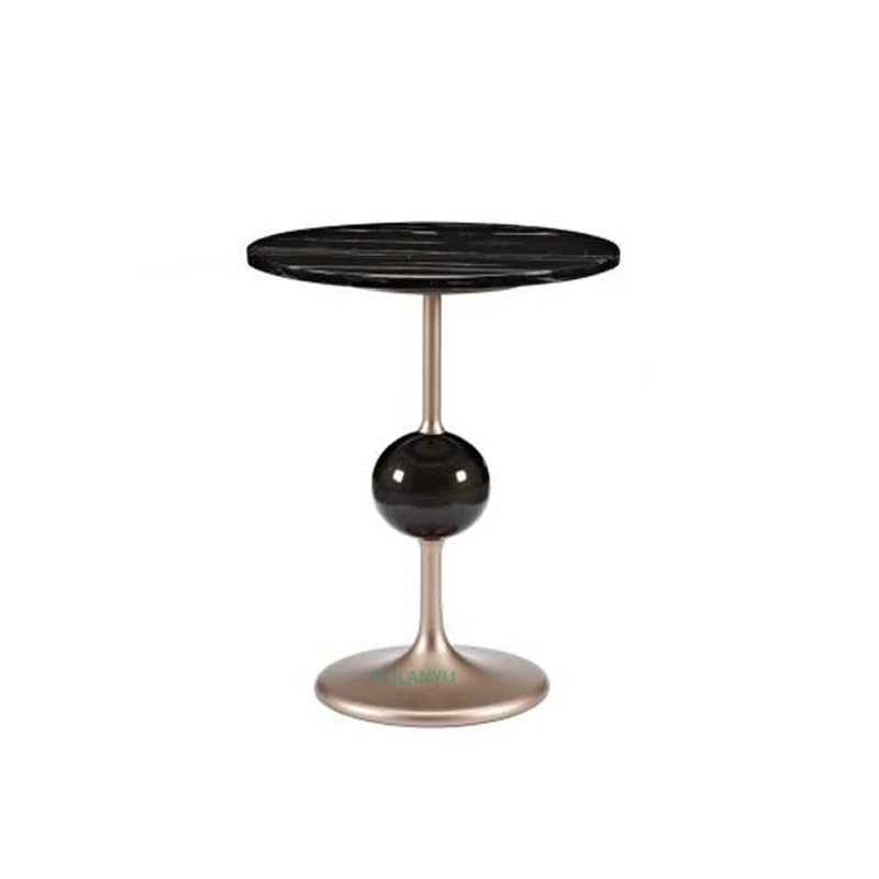 Round coffee table, retro simple Italian style