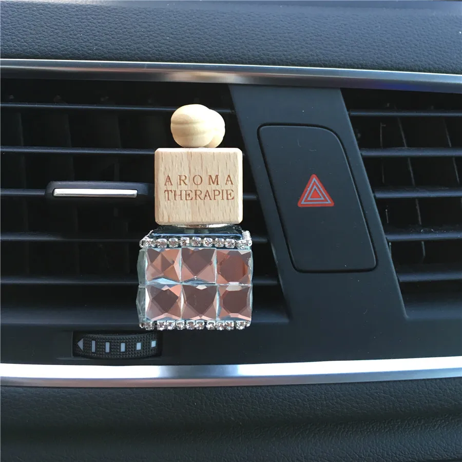 

Automotive rear view mirror Beautiful lady essential oil bottle Diamond glass Car styling perfume bottle empty bottle No perfume