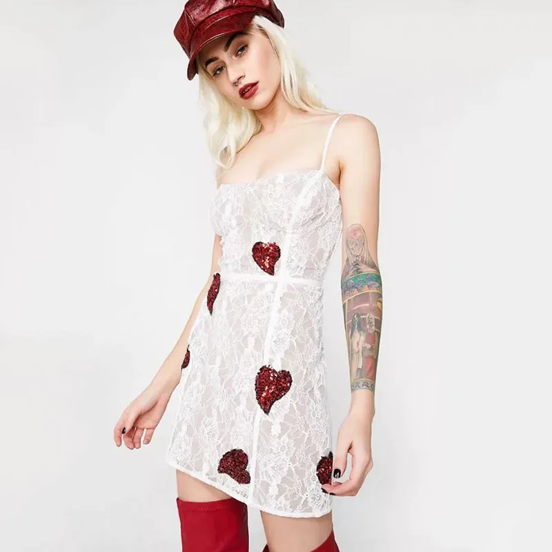 

2018 Summer Women Sexy Heart Sequins Bodycon Dress White Lace Empire Strapless Sleeveless Party Beach Mini Dress Clothing