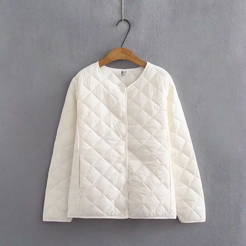 

2018 New High Quality Fashion Woman 2018 Plus Size 4xl Parka Short Winter Women's Light Soft Jacket Loose Female Winter Parka