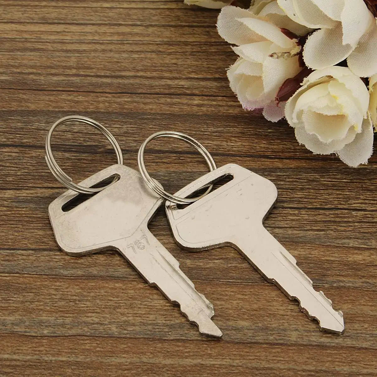 

2pcs/set Silver 787 Ignition Keys for Komatsu Heavy Equipment Excavator Dozer Loader