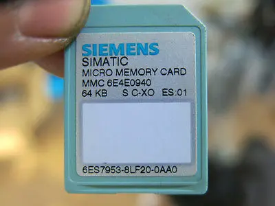 

DHL/EMS 2 Sets Used Original memory card 6ES7 953-8LF20-0AA0 Tested