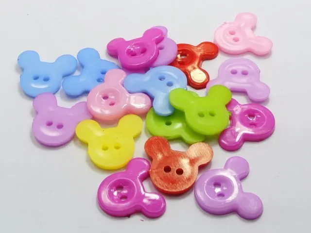 

50 Mixed Color Plastic 2 Hole Mouse Buttons Sewing Craft Scrapbook 25X20mm