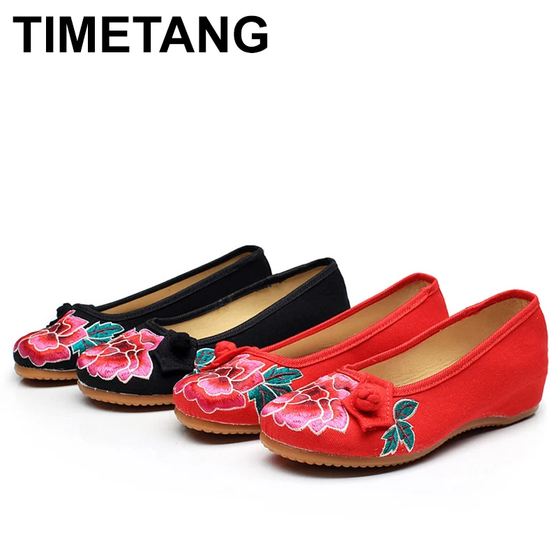 

TIMETANG Embroidery Spring Autumn Women Flat Shoes Chinese Woman Old Peking Floral Embroidered Shoes Soft Comfort Canvas Shoes