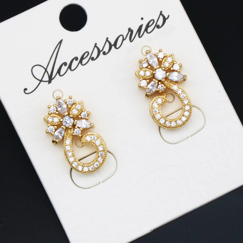 

Hot Sale gold Color Stud Earrings Fashion Crystal flower shape Jewelry For Women Bridesmaid Accessories