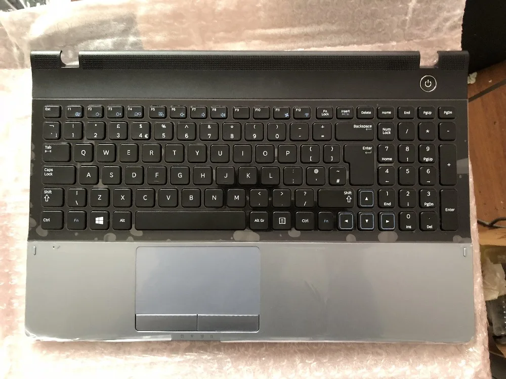 

UK United Kingdom Keyboard For Samsung NP300E5A NP300E5C NP305E5A Top Cover Upper Case Palmrest with Touchpad BA75-03845A