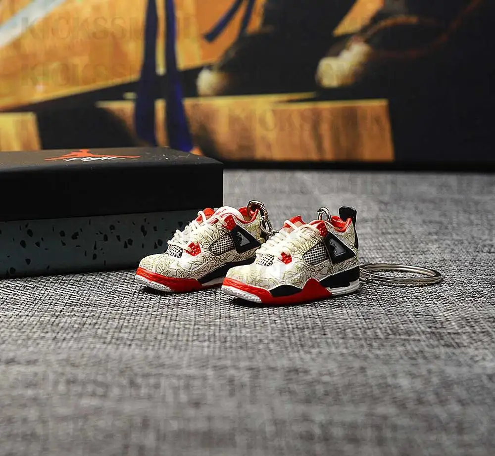 

dropshipping AJ 4 "laser" sneaker keychains 1/6 SCALE 3D Mini Sneaker JORDAN keychain doll accessory