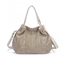 Hot fashion leather handbags 2016 new Korean version of the shoulder diagonal bag handbag fashion chain tassel sequins