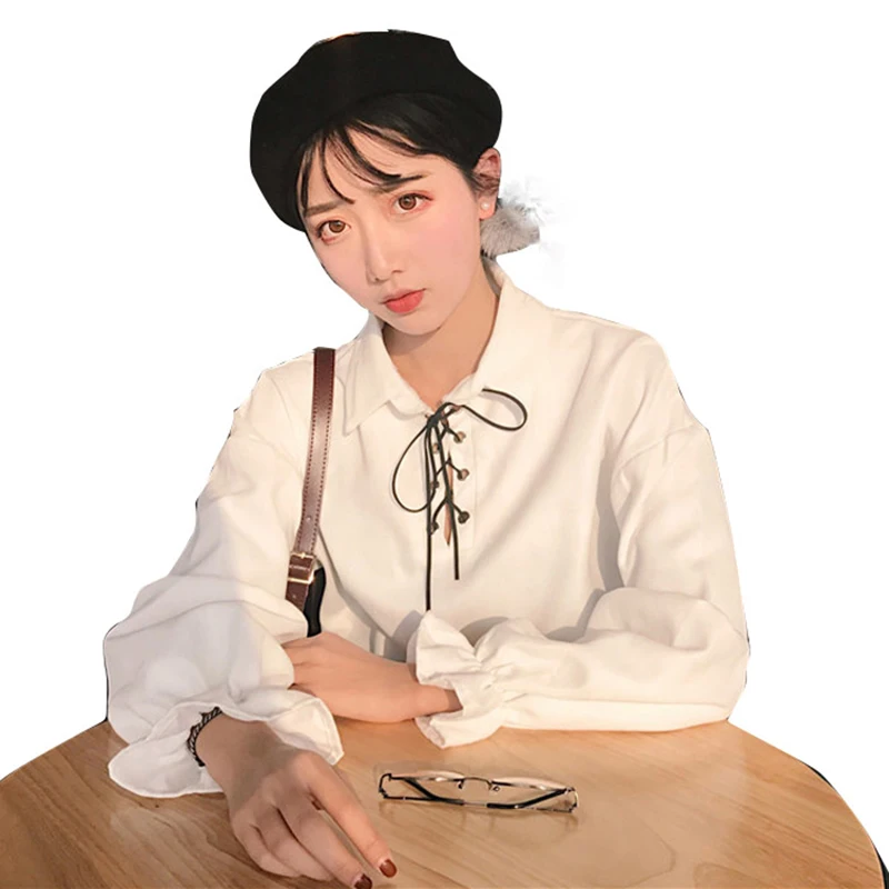 Prix 2018 Printemps Femmes Tempérament Petit Frais Velours Col Chemisier Shirts Femme Coréenne Dentelle up Lâche À Manches Longues Mignon Blouse chemises