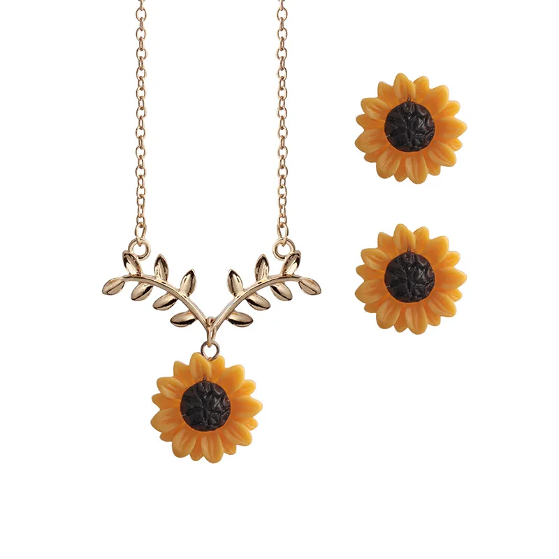 

New Zinc Alloy Woman Creative Fashion Jewelry Sunflower Necklace Pendant Long Sweater Chain Christmas Gift statement necklace