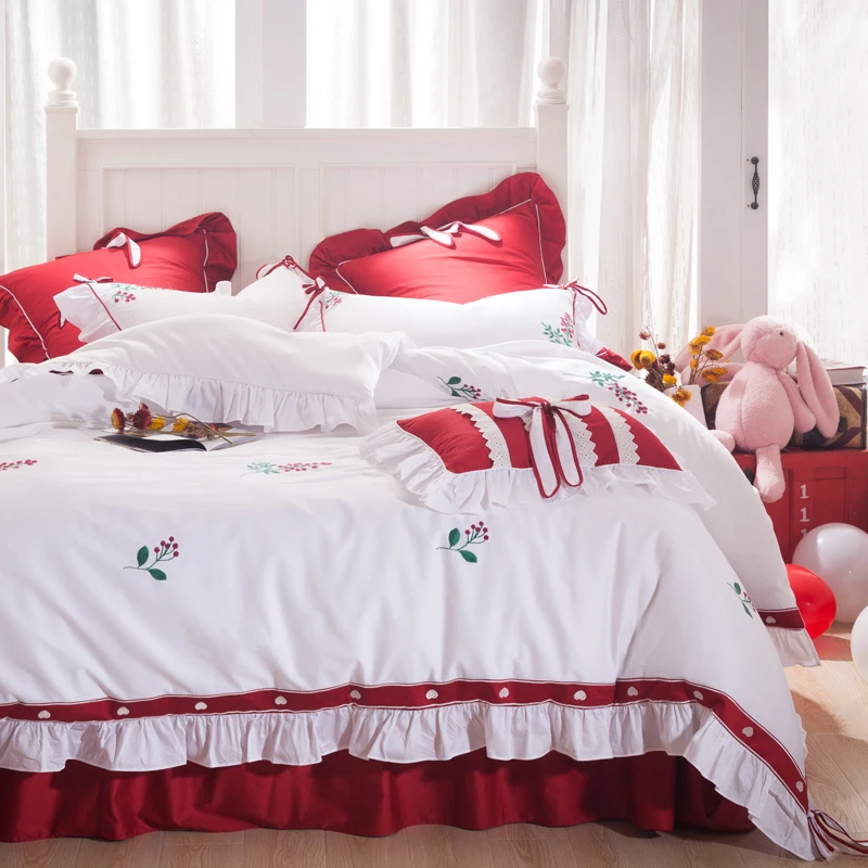 Best Cute Princess White Red Luxury 60S Egyptian cotton Girl Bedding Set Embroidery Duvet Cover Bed sheet Pillowcases King Queen Size