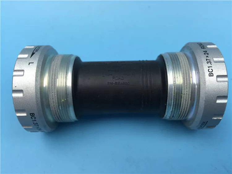 Shimano SM-BB4600 Нижний кронштейн для шоссейного велосипеда оси велосипеда BB68 алюминиевый болт 68/73 мм велосипедный шатун оси 6800 5800 R7000 Shimano SM-BB4600 Нижний кронштейн для шоссейного велосипеда оси велосипеда BB68 алюминиевый болт 68/73 мм велосипедный шатун оси 6800 5800 R7000