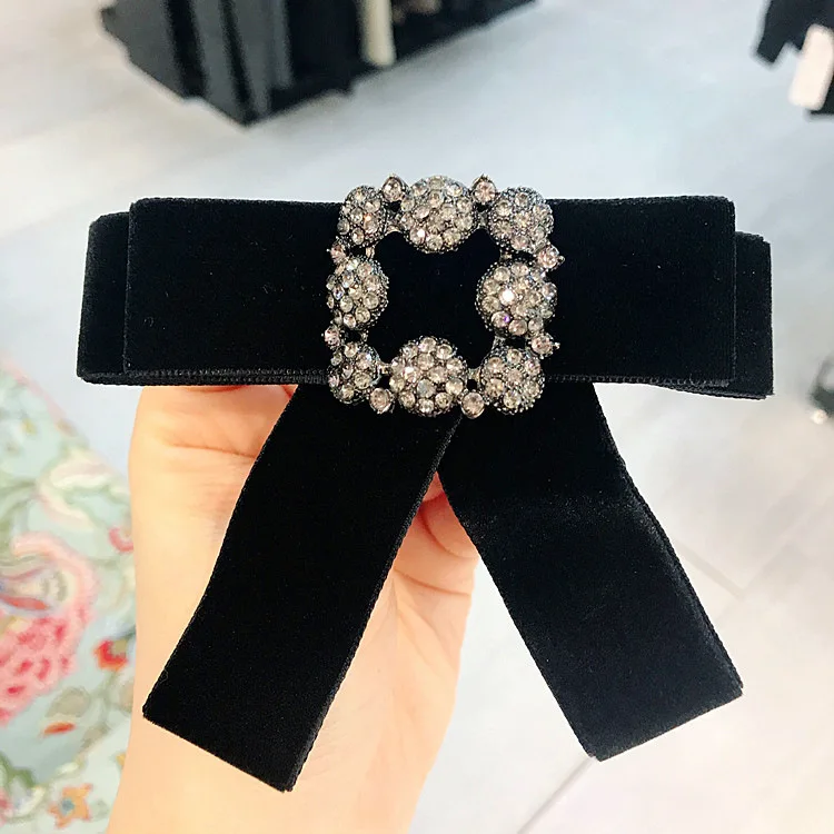 

i-Remiel Korean Luxury Bow Brooch Velvet Bows Tie Necktie Pins and Brooches Decorative Pin Dresses Shirt Collar Accessorie Girl