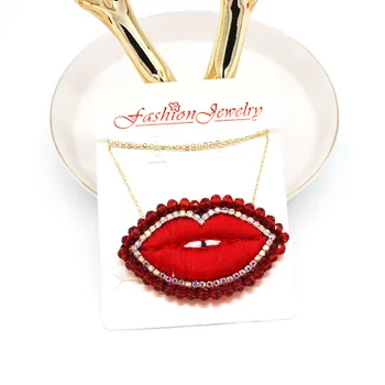 

New Bohemian Rhinestone Rice Beads Big Lips Multicolor Necklace Fashion Personality Wild Necklace 1012