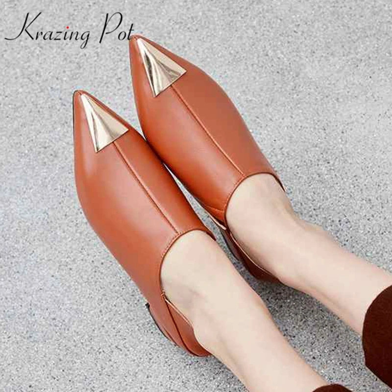 

Krazing Pot Spring cow leather pointed toe low heels slip on mixed color metal fasteners decoration to be fashion girl pumps L21