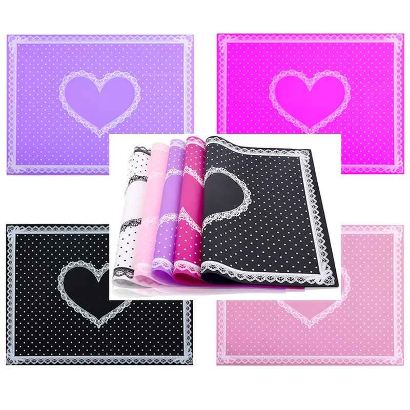 

1pcs Silicone Nail Art Table Mat Pad Cute Point Dot Lace Designs Advanced Foldable Washable Manicure Tools Beauty Accessory