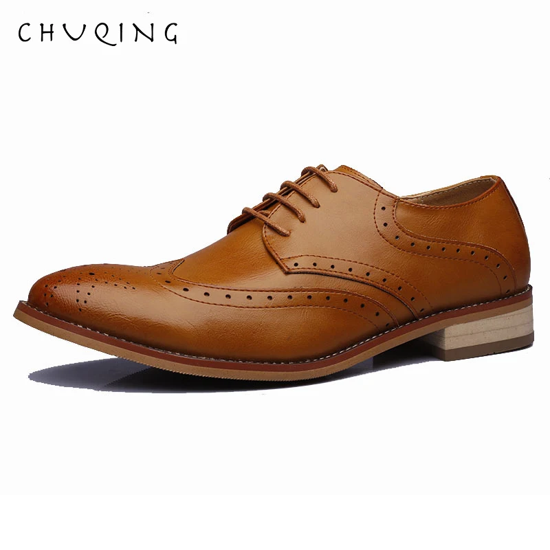 

CHUQING Spring and Autumn England Carved Men's Leather Pointed Shoes Retro Brock Men's Shoes Korean Casual