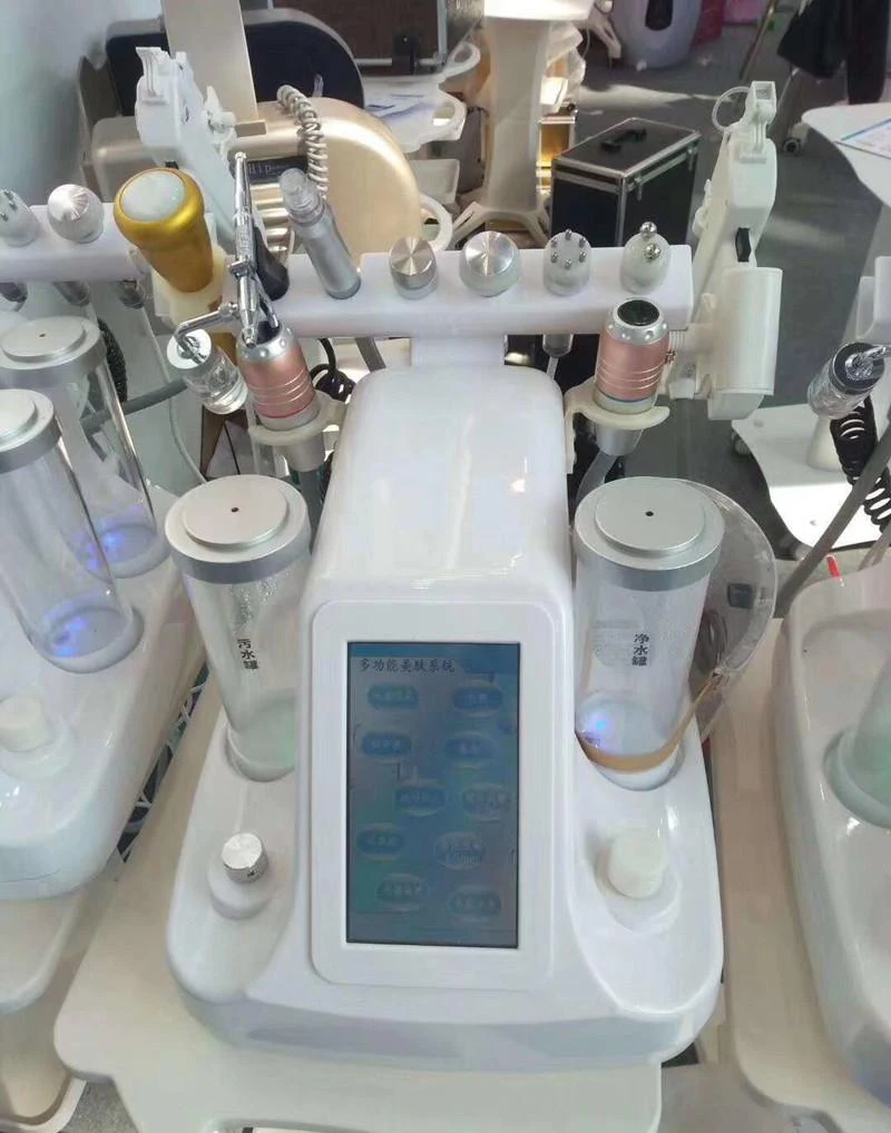  2019 new 11 In 1 Vacuum Face Pore Cleanser Massage Peeling Water Oxygen Jet Skin Lifting Facial Bea