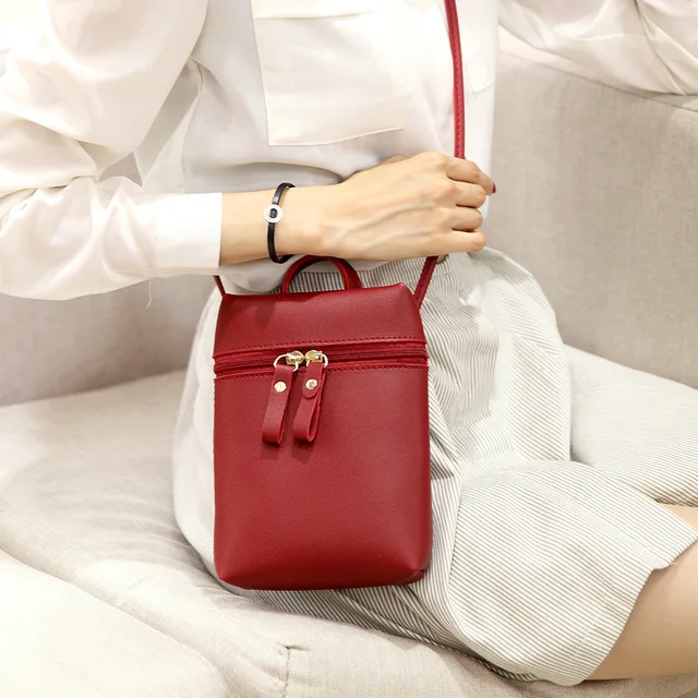 Фото женская сумка через плечо la maxza модная маленькая короткая